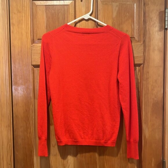 J.crew women’s red 100% cashmere crew neck sweater size medium. - Picture 3 of 7